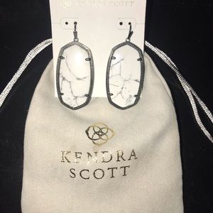 Kendra Scott Danielle Earrings